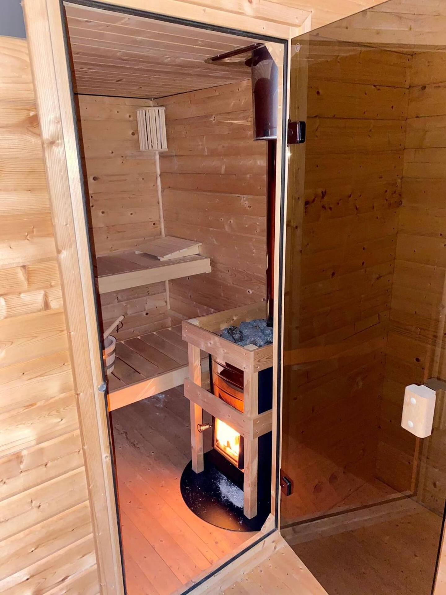 Bed And Breakfast Heerenveen Centrum Met Prive Sauna En Jacuzzi Экстерьер фото