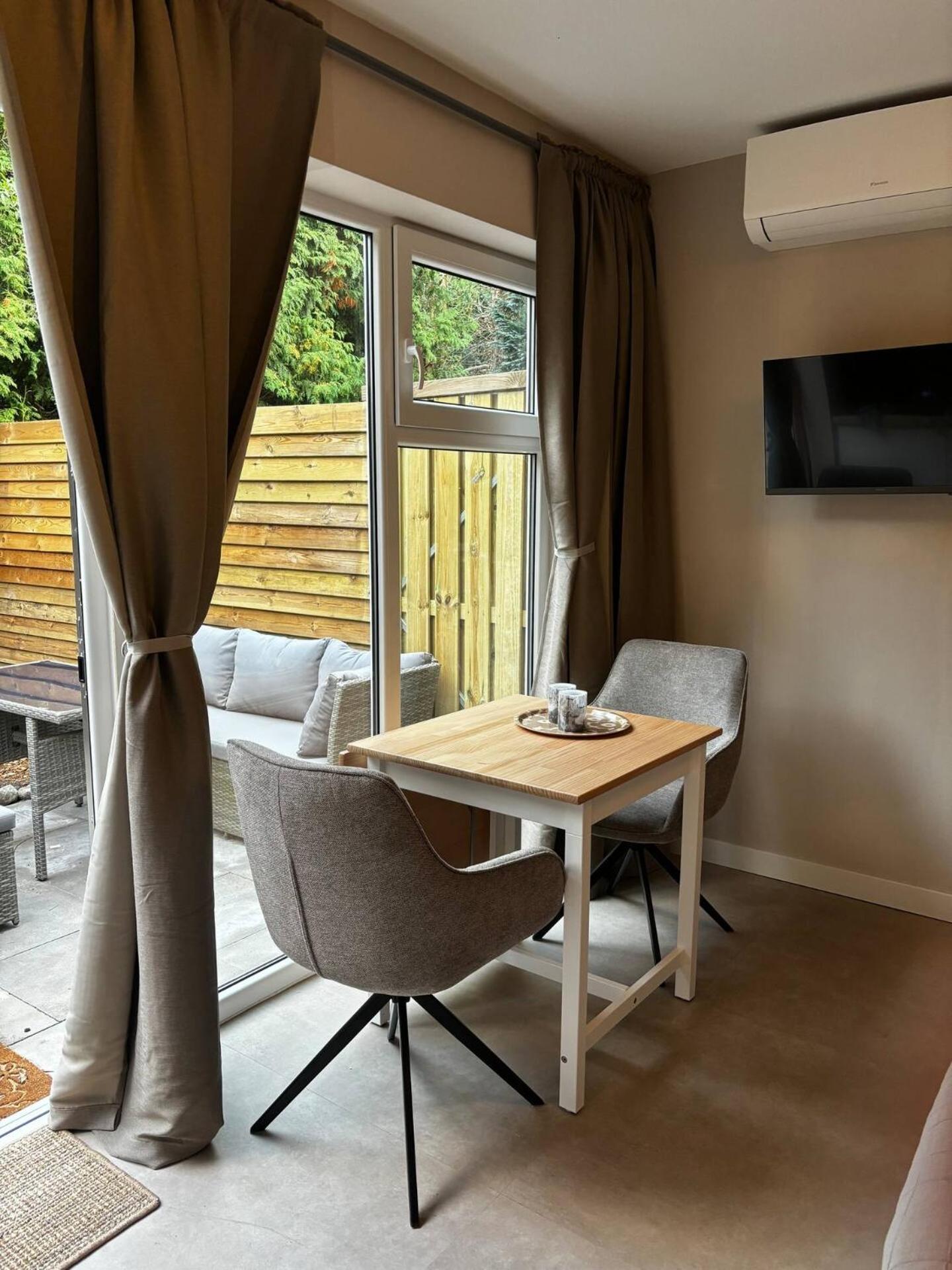 Bed And Breakfast Heerenveen Centrum Met Prive Sauna En Jacuzzi Экстерьер фото