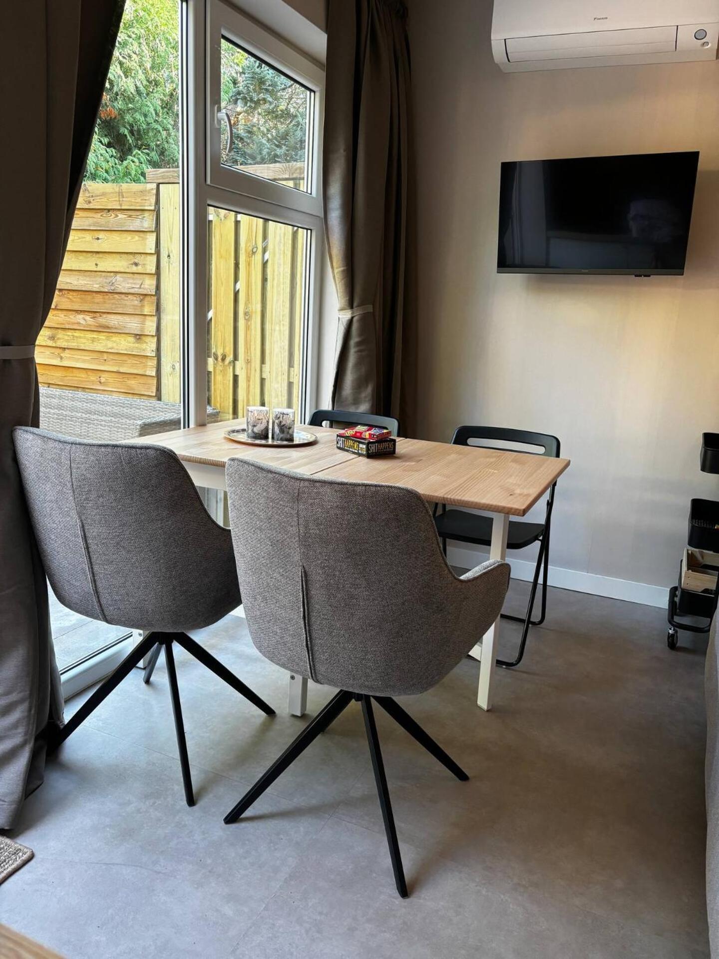 Bed And Breakfast Heerenveen Centrum Met Prive Sauna En Jacuzzi Экстерьер фото